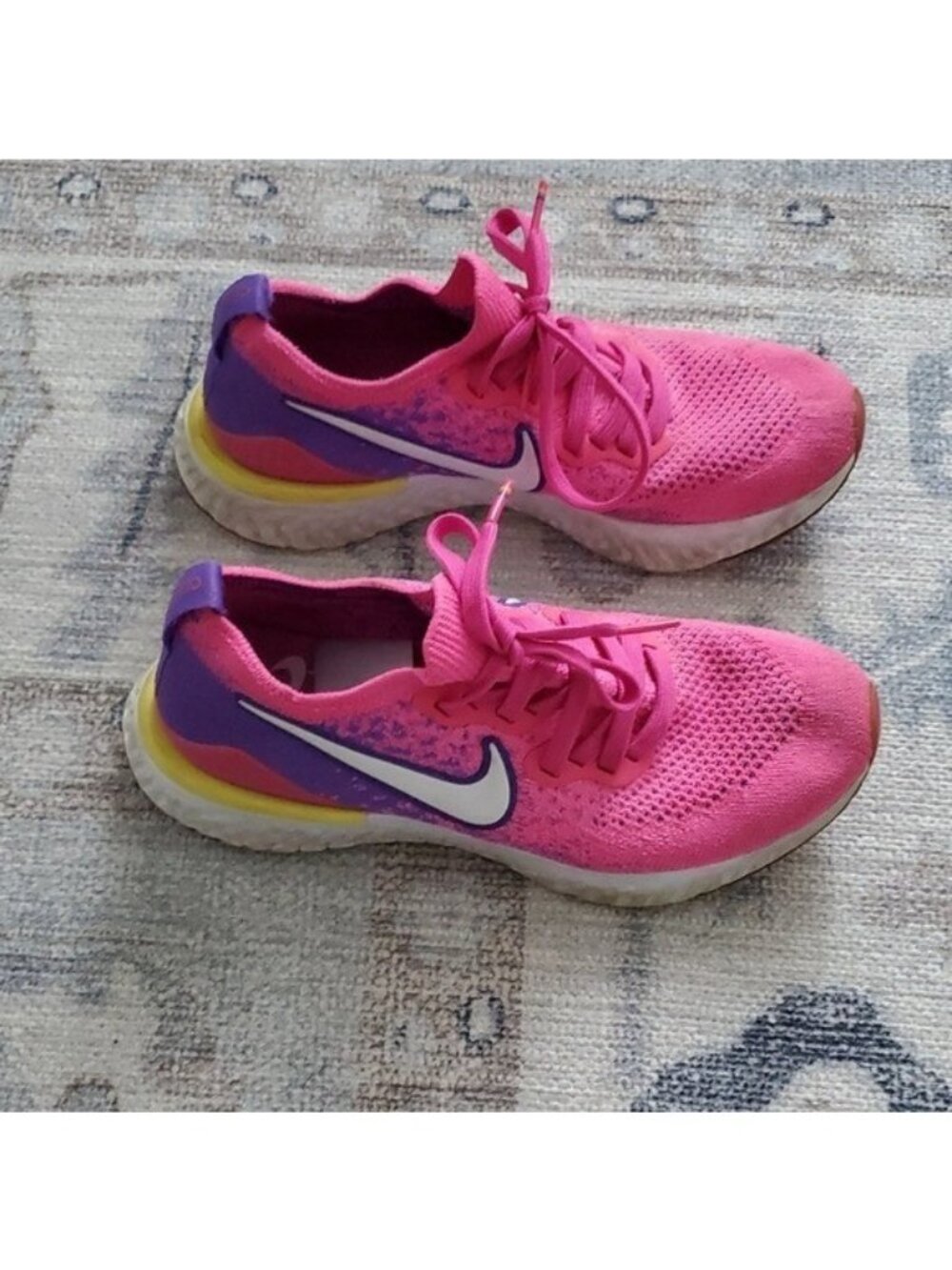 Nike Women's Sneakers Pink Epic React Flyknit 2 "Laser Fuchsia" Shoes Sz7.5
